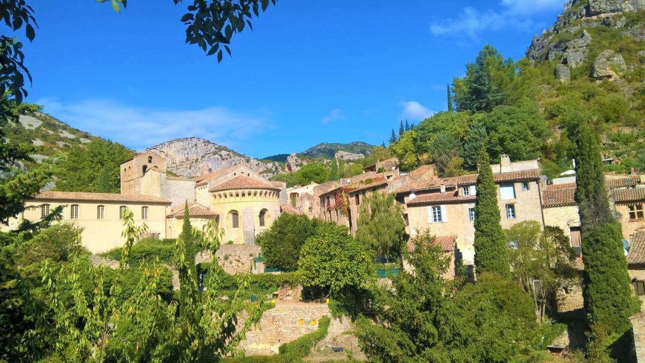 Les Studios De St Guilhem 생 기엠 르 데제르 외부 사진